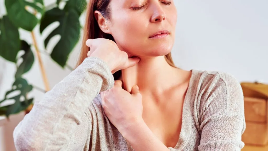 Safe Neck Stretches You Can Do at Your Desk