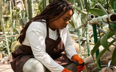 Gardening Without Pain: Spine-Smart Habits